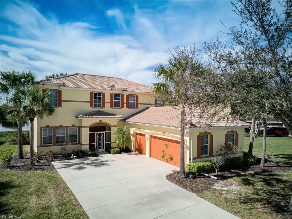 2670 Amber Lake DR CAPE CORAL, FL 33909