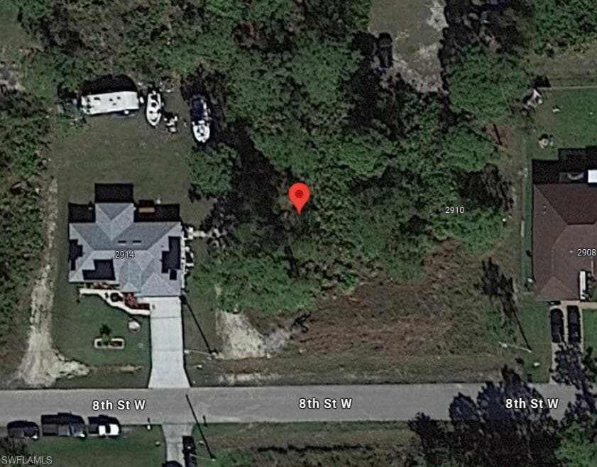 2912 8th ST W LEHIGH ACRES, FL 33971