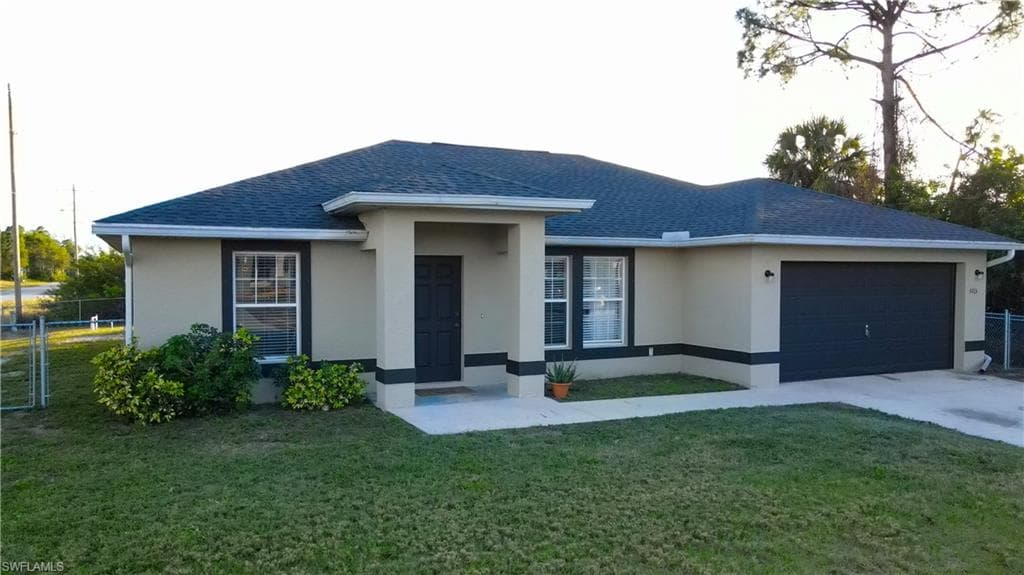 3013 33rd ST SW LEHIGH ACRES, FL 33976