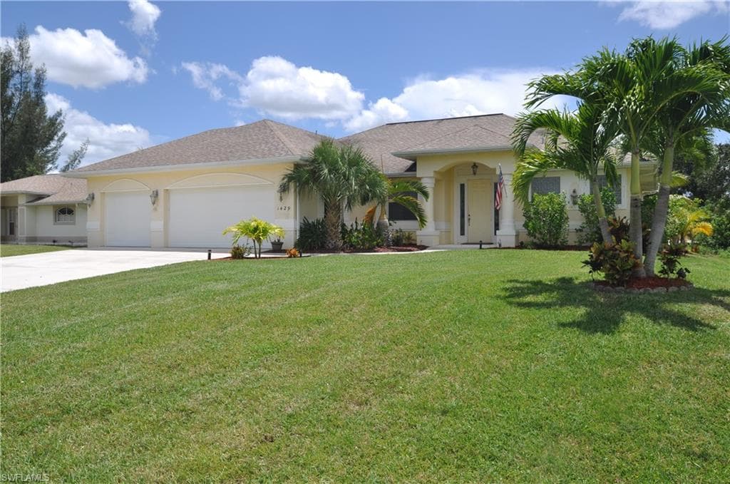 1429 4th PL CAPE CORAL, FL 33991