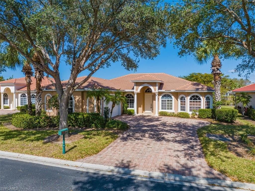 3954 Recreation LN NAPLES, FL 34116