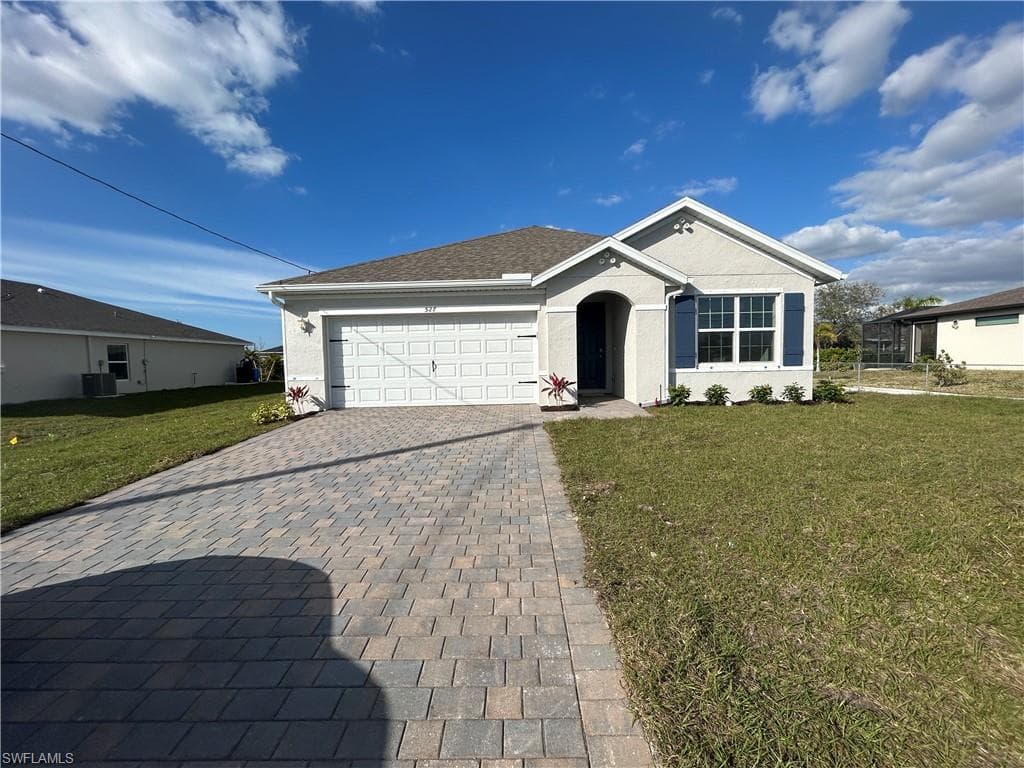 527 NW 20th ST CAPE CORAL, FL 33993