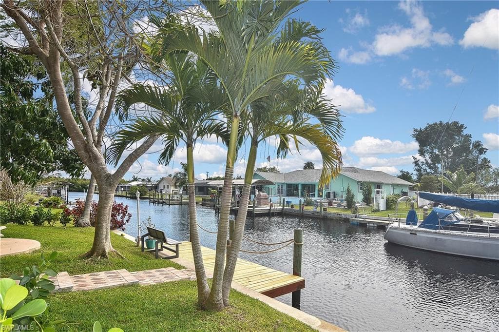 1720 Cobia WAY NORTH FORT MYERS, FL 33917