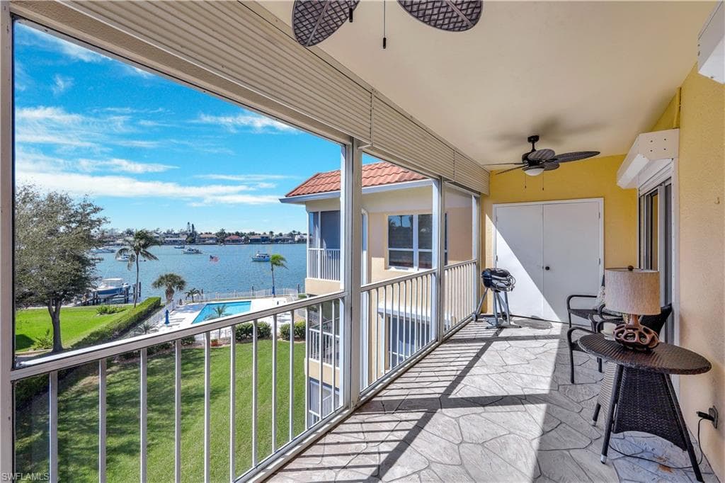 816 Elkcam CIR 302 MARCO ISLAND, FL 34145