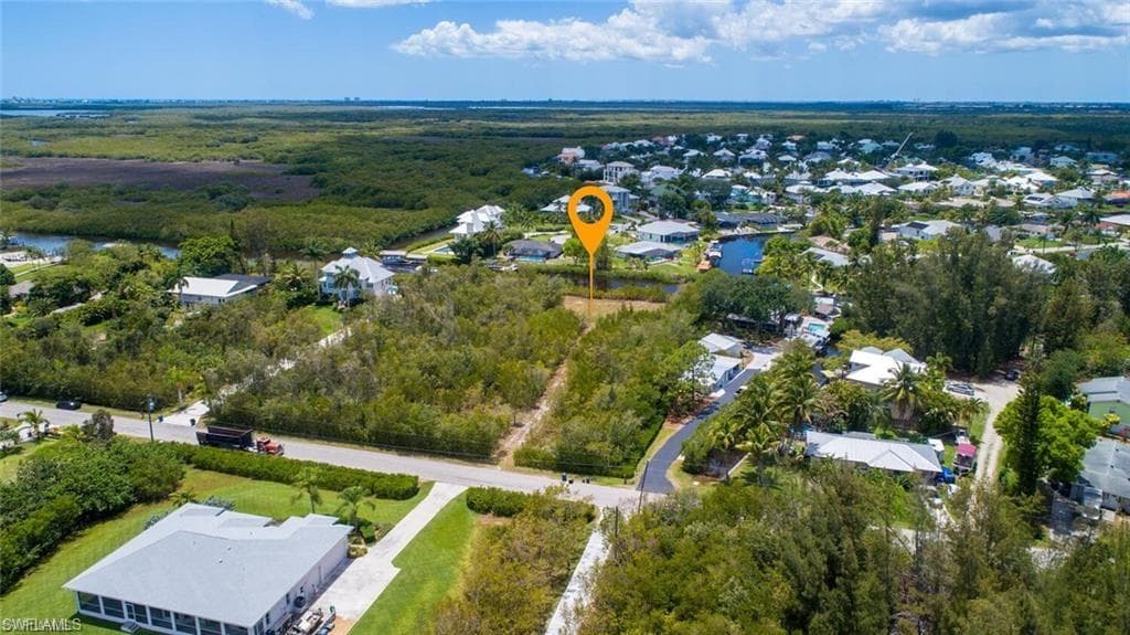 18326 Pioneer RD FORT MYERS, FL 33908