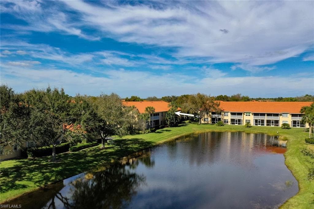 9660 Rosewood Pointe TER 202 BONITA SPRINGS, FL 34135