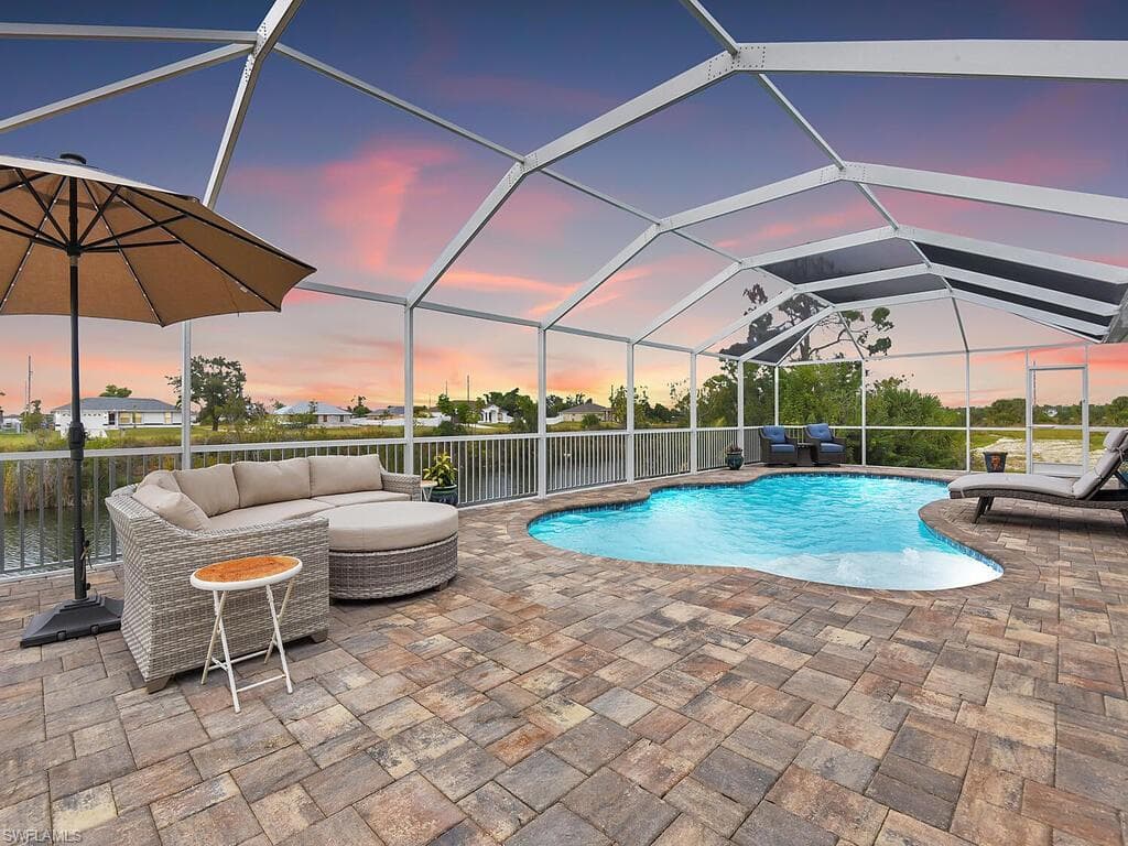 2528 NE 1st PL CAPE CORAL, FL 33909