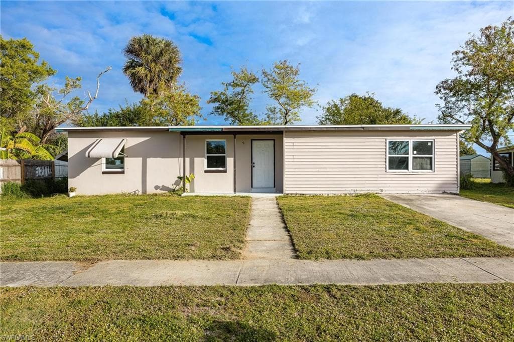 21888 Beverly AVE PORT CHARLOTTE, FL 33952