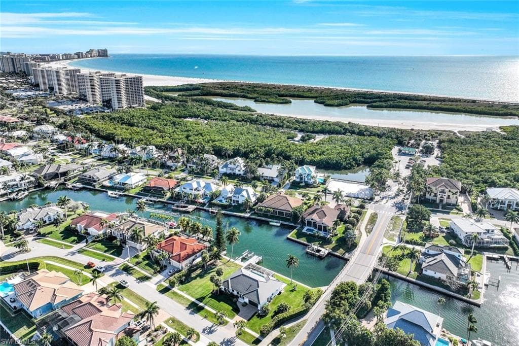 550 Taylor CT MARCO ISLAND, FL 34145