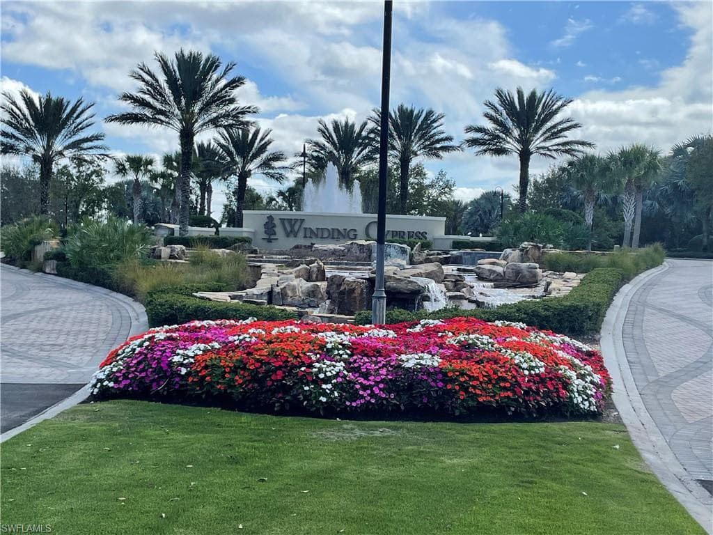 7202 Live Oak DR NAPLES, FL 34114