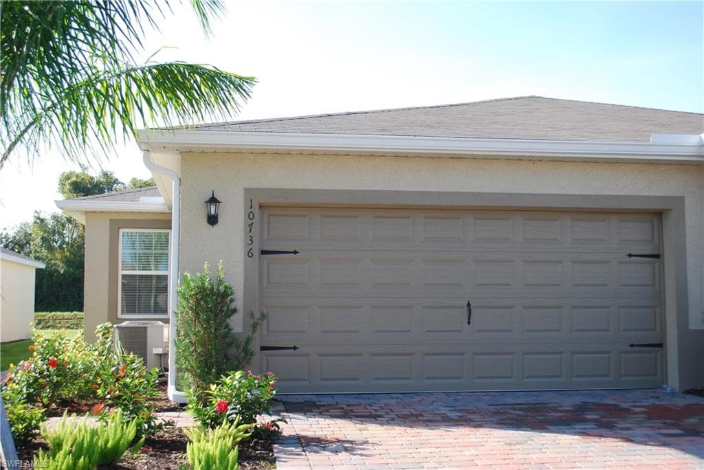 10736 Crossback LN LEHIGH ACRES, FL 33936