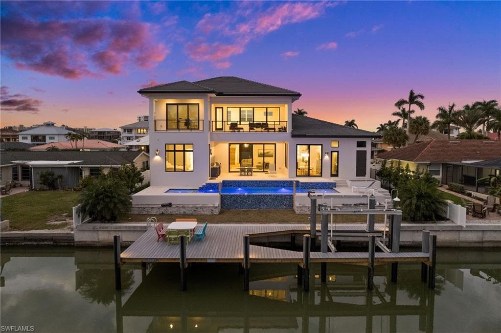 362 Egret AVE NAPLES, FL 34108