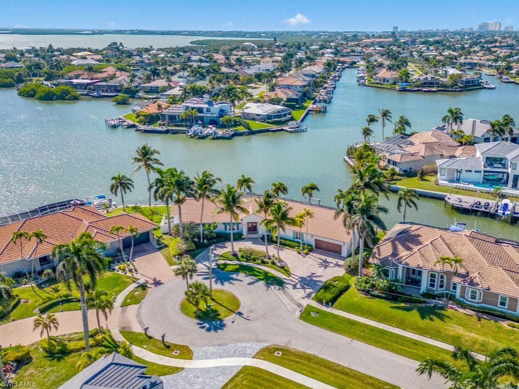 130 Stillwater CT MARCO ISLAND, FL 34145