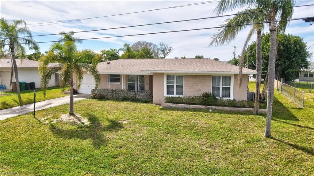 3830 12th PL CAPE CORAL, FL 33904