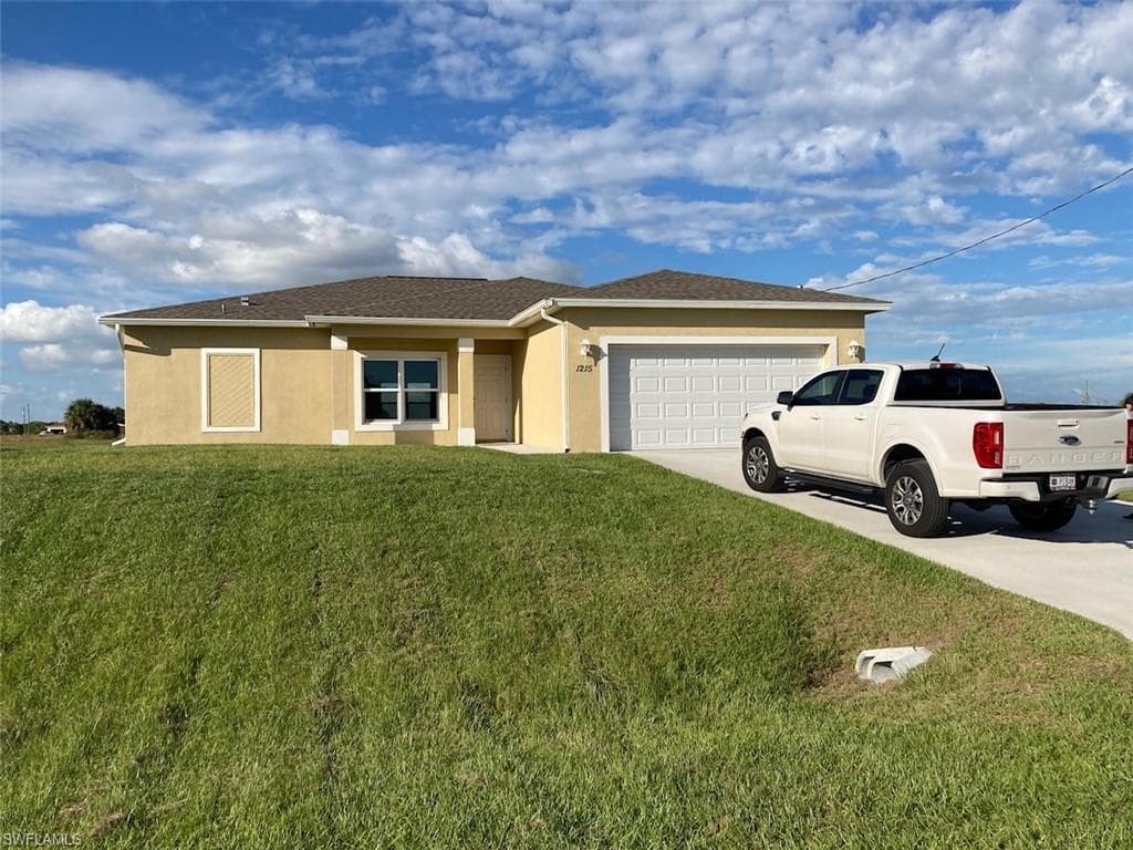 1215 S Capri CT LABELLE, FL 33935