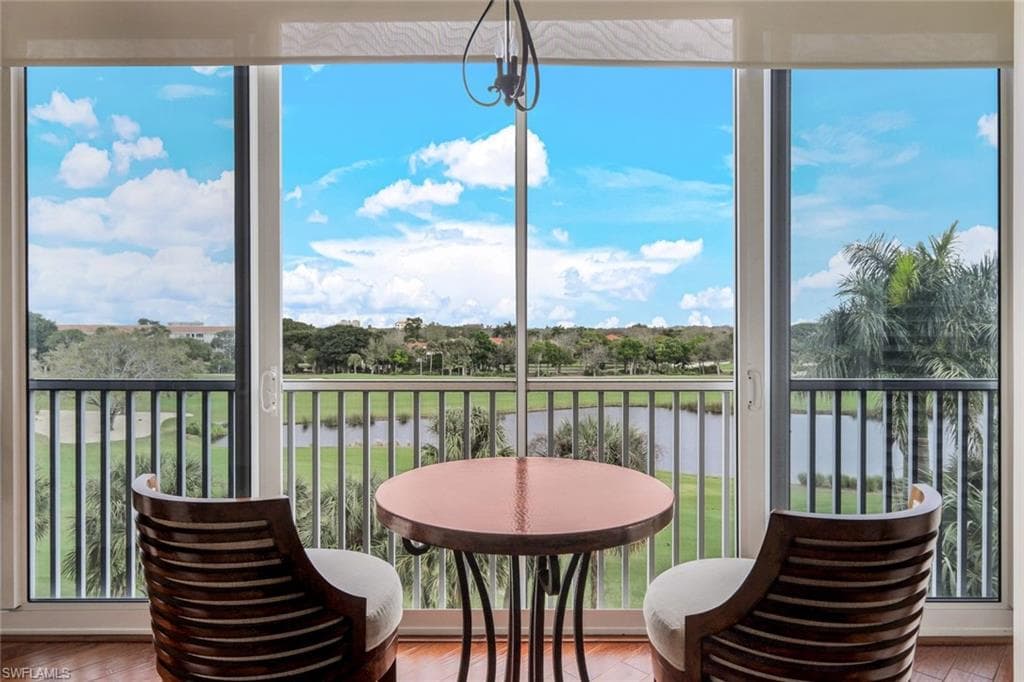 7655 Pebble Creek CIR 402 NAPLES, FL 34108