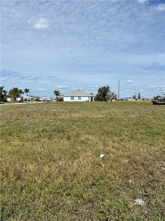 1607 NE 7th PL CAPE CORAL, FL 33909
