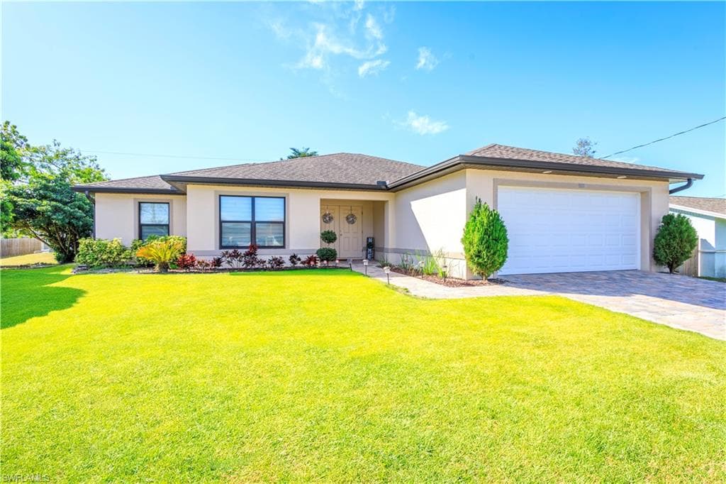 9188 Pineapple RD FORT MYERS, FL 33967