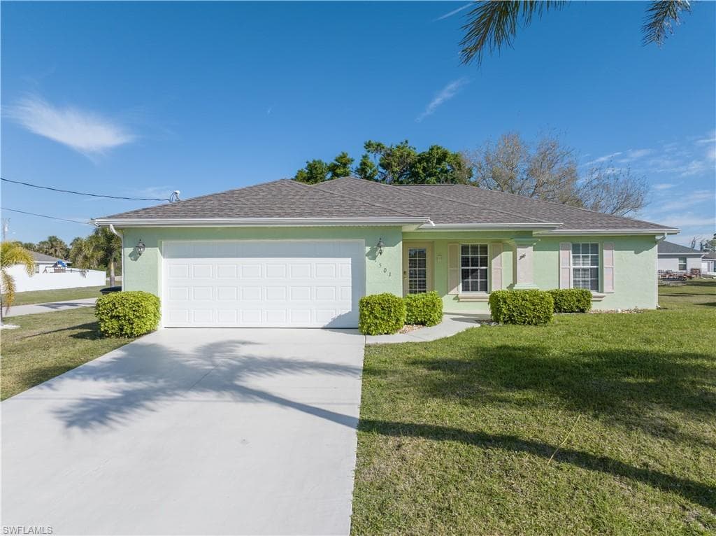 1501 NE 33rd LN CAPE CORAL, FL 33909