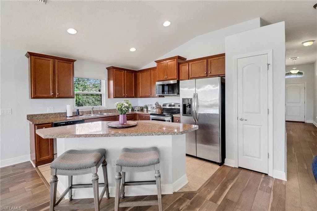 561 Windermere DR LEHIGH ACRES, FL 33972