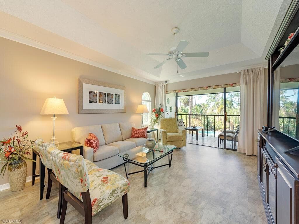 905 Augusta BLVD 905-5 NAPLES, FL 34113