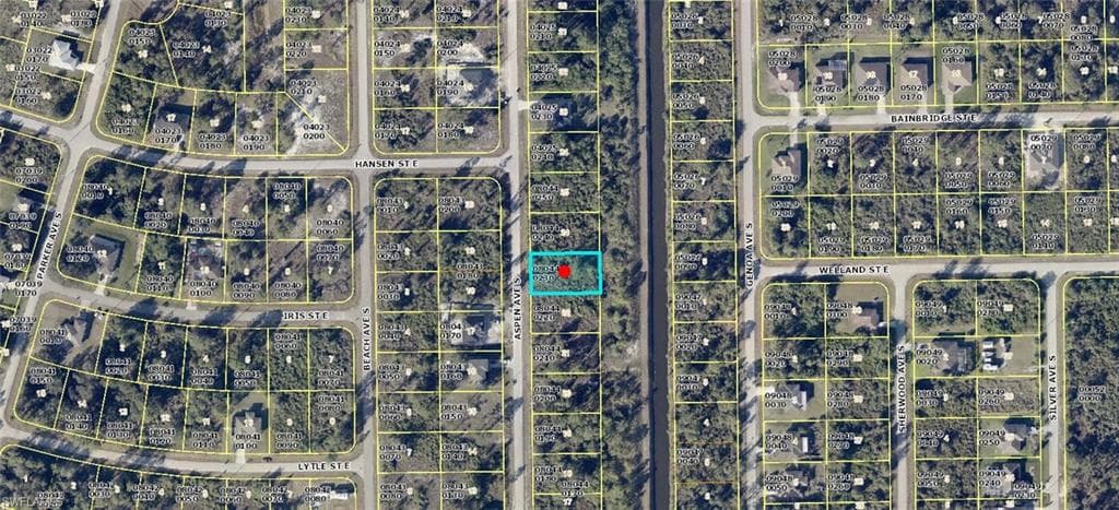 543 Aspen AVE S LEHIGH ACRES, FL 33974