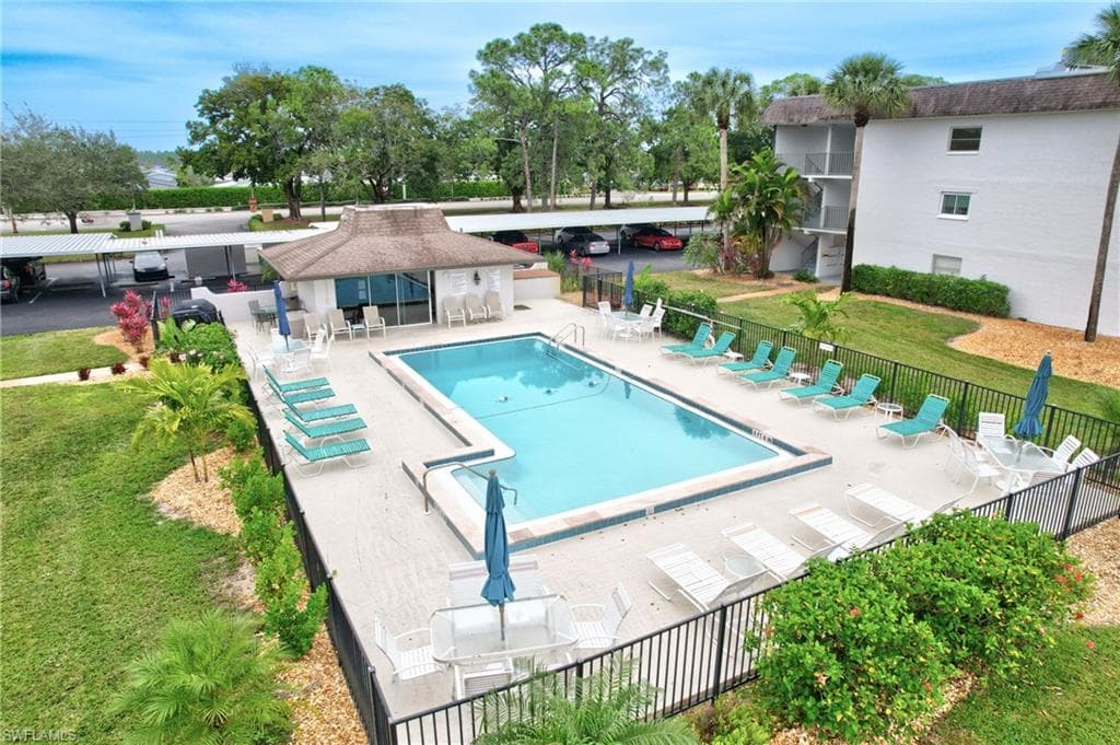 5667 Rattlesnake Hammock RD B303 NAPLES, FL 34113