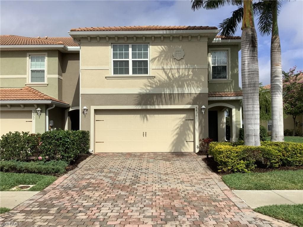 3879 Tilbor CIR FORT MYERS, FL 33916