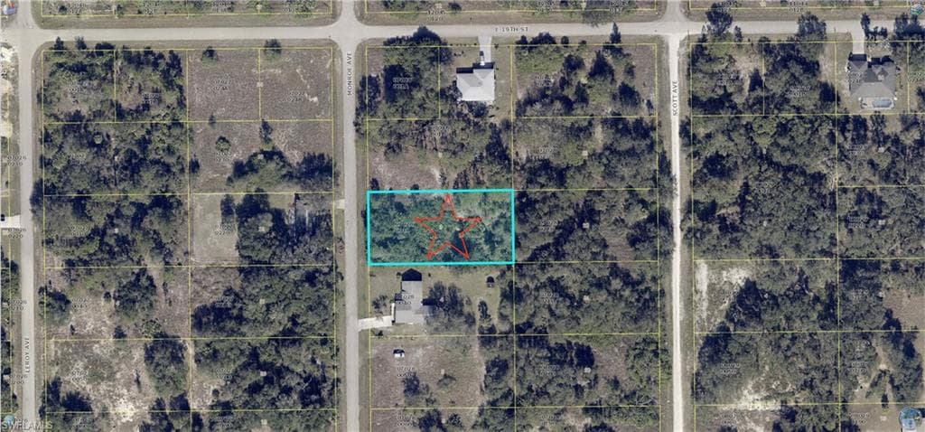 1818 Monroe AVE LEHIGH ACRES, FL 33972