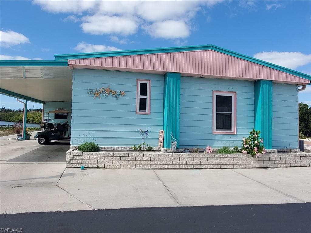 4721 Tahiti DR BONITA SPRINGS, FL 34134