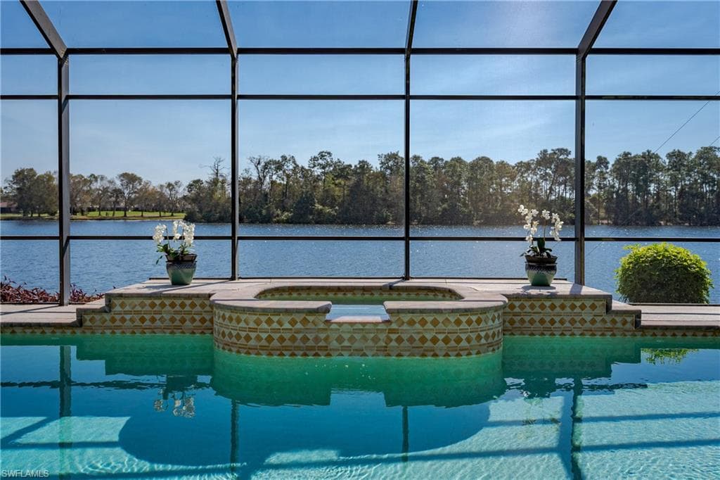6152 Dogleg DR NAPLES, FL 34113