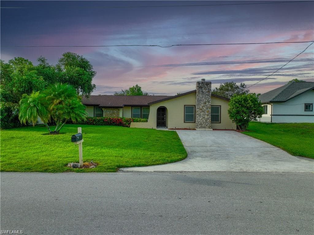 4827 17th AVE SW NAPLES, FL 34116