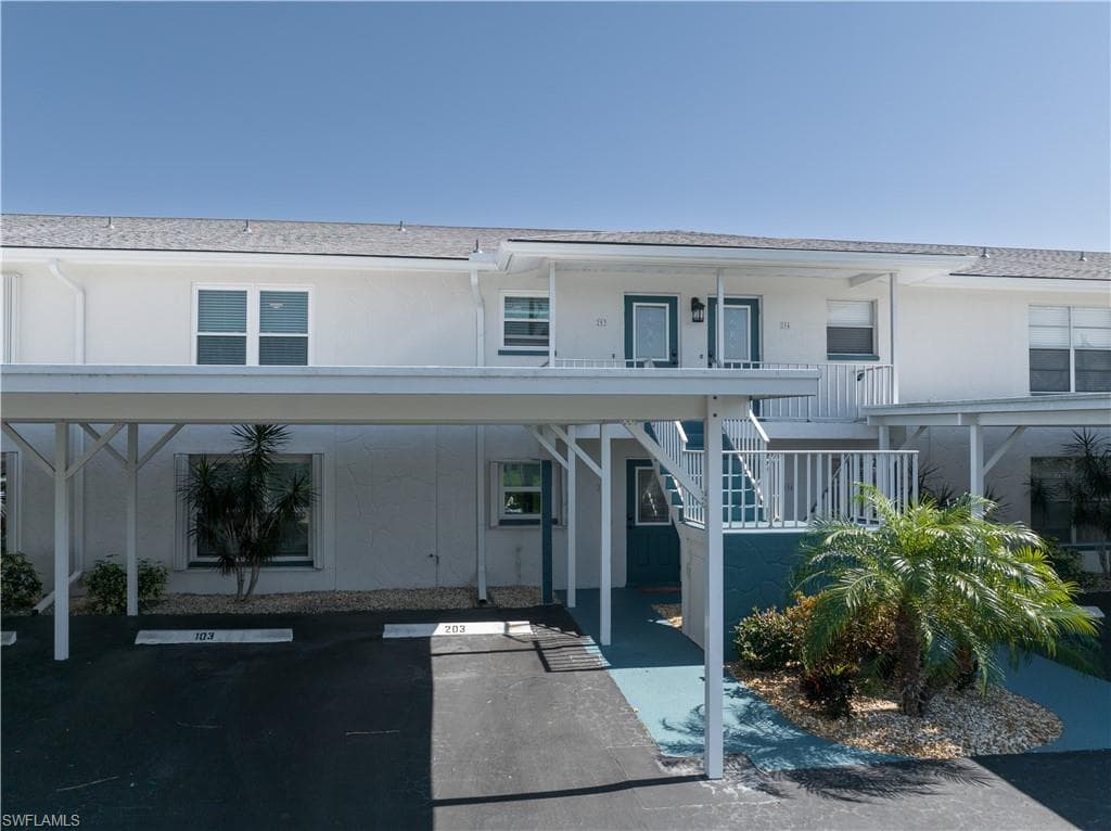 4519 SE 6th PL 203 CAPE CORAL, FL 33904