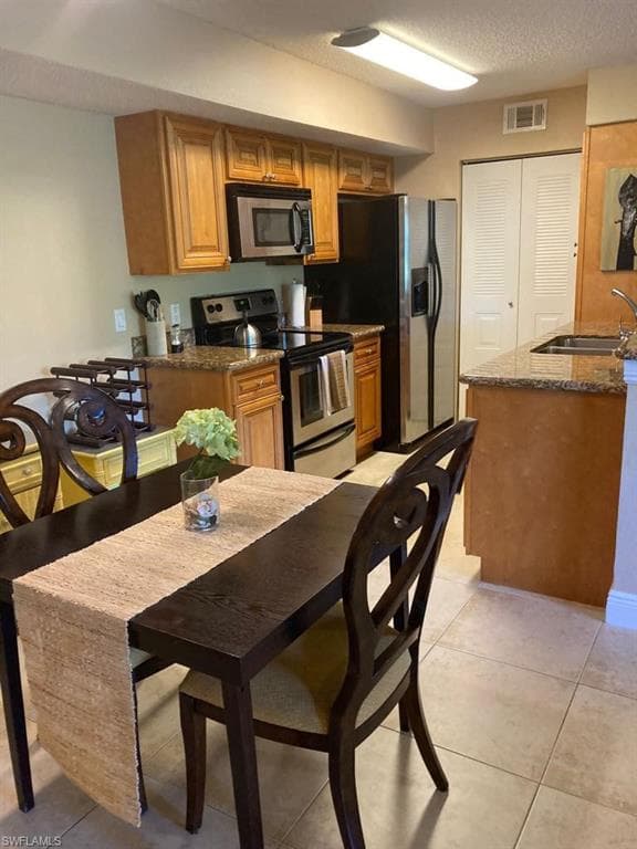 2070 Arbour Walk CIR 3214 NAPLES, FL 34109