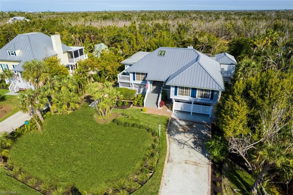 235 Daniel DR SANIBEL, FL 33957