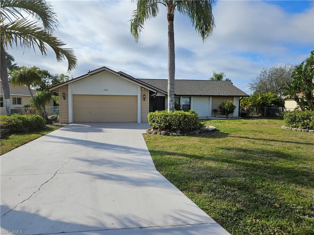 206 SW 36th TER CAPE CORAL, FL 33914