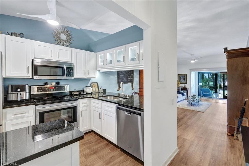 2017 Pine Isle LN 2017 NAPLES, FL 34112