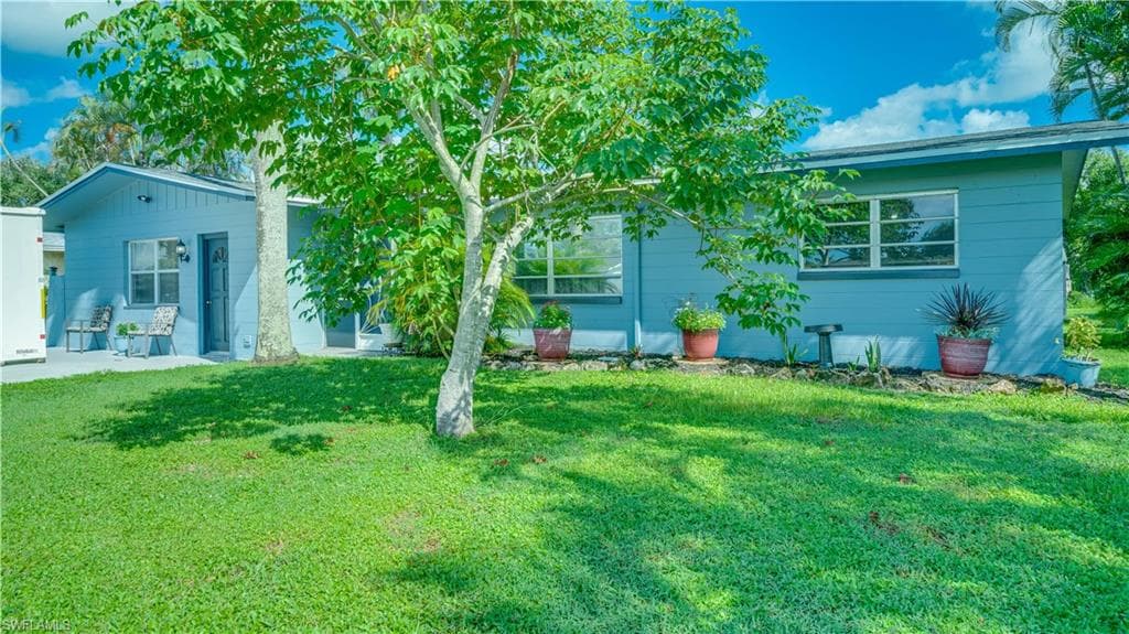 2127 Dover AVE FORT MYERS, FL 33907