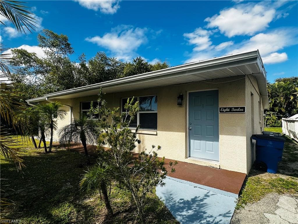 812 Camellia DR NORTH FORT MYERS, FL 33903