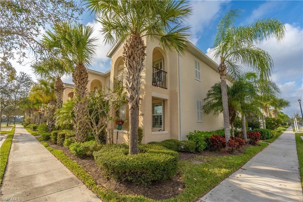 8290 Josefa WAY NAPLES, FL 34114
