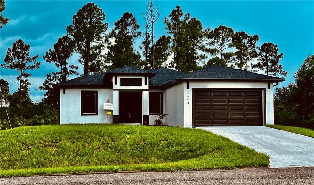 2604 E 12th ST LEHIGH ACRES, FL 33972