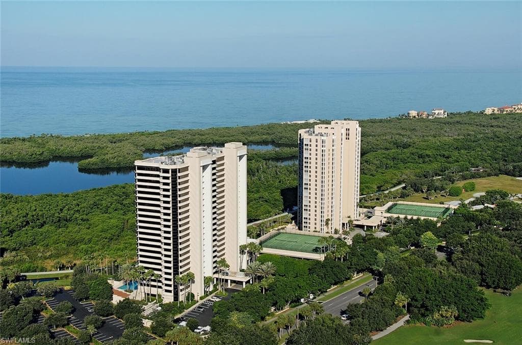 6825 Grenadier BLVD #1405 NAPLES, FL 34108