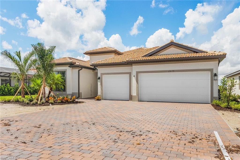 18308 Ridgeline DR ESTERO, FL 33928