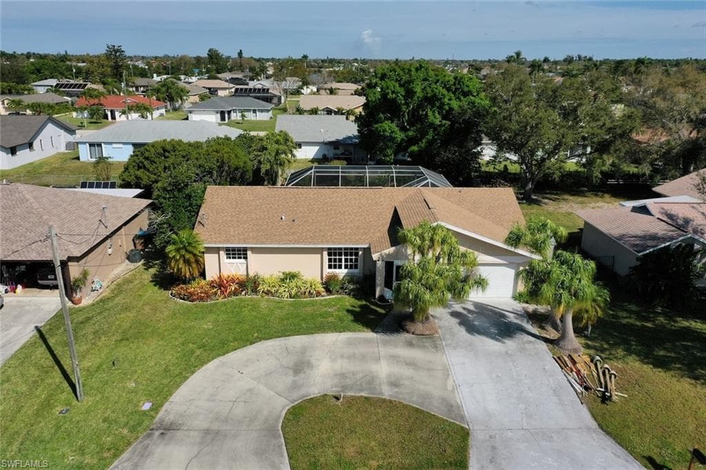 2121 SE 14th TER CAPE CORAL, FL 33990