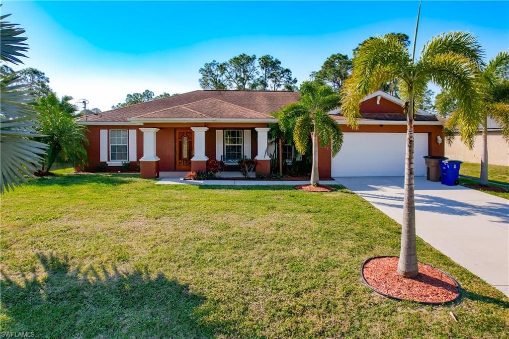 1052 Summa BLVD LEHIGH ACRES, FL 33974