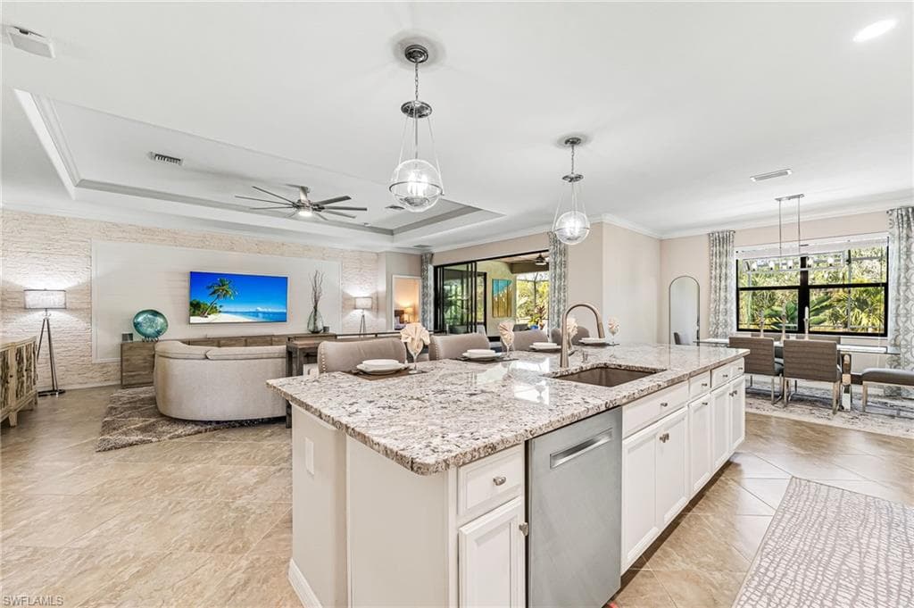 4686 Abaca CIR NAPLES, FL 34119