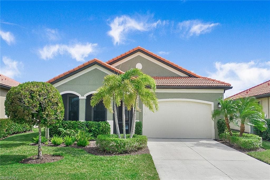 1598 Parnell CT NAPLES, FL 34113