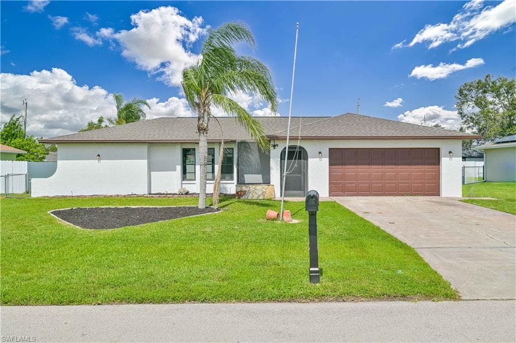 716 SE 11th PL CAPE CORAL, FL 33990