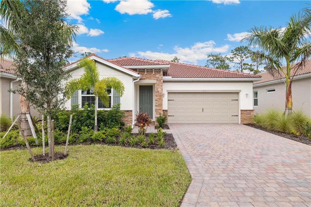 3776 Crosswater DR NORTH FORT MYERS, FL 33917
