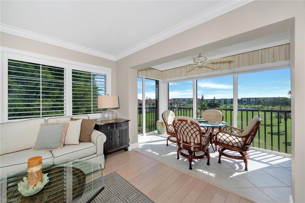 1 High Point Cir, W #401 NAPLES, FL 34103